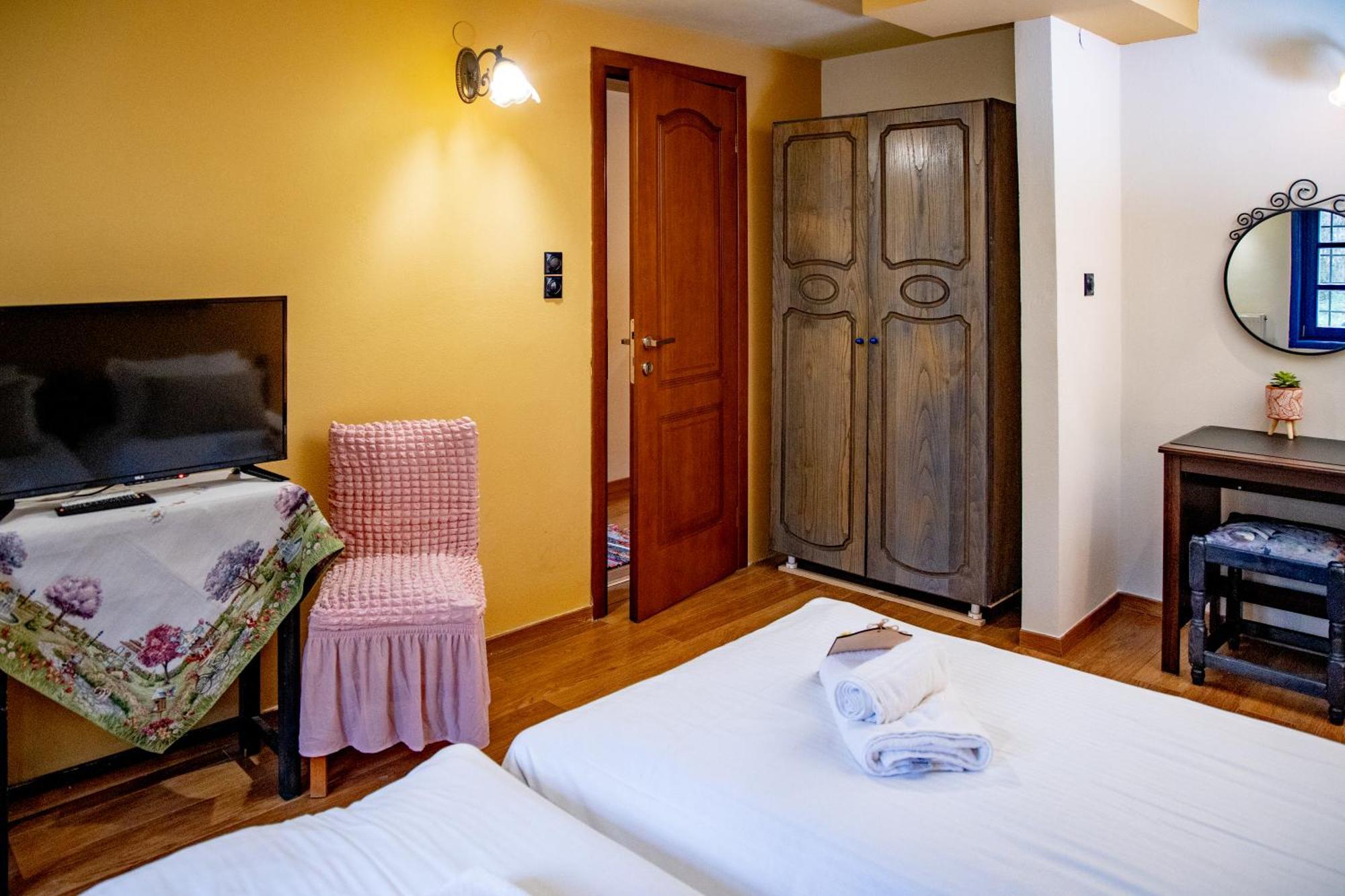 Arktouros Hotel Monodendri Exterior foto
